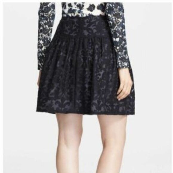 Tory Burch Etta Black Lace Damask Embroidered A-Line Mini Skirt Size 8. EUC! - Picture 3 of 7